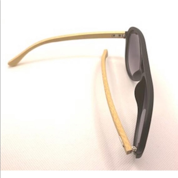 Ecofriendly Black Vintage Retro Bamboo Sunglasses - Picture 4 of 5